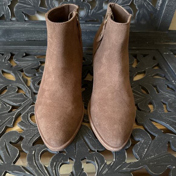 Thursday Boot Co Everyday Downtown Taupe Brown Suede Ankle Boots Size 8 - Picture 8 of 14